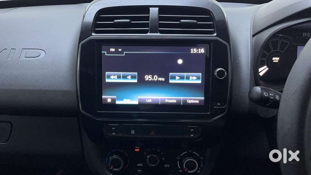 Renault Kwid 1.0 Rxt Amt, 2023, Petrol