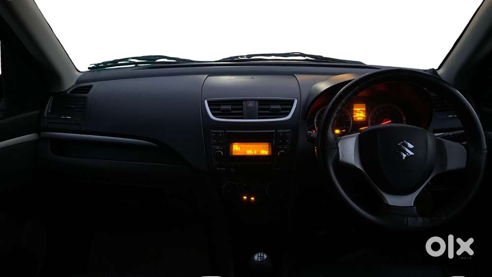 Maruti Suzuki Swift Vxi, 2017, Petrol