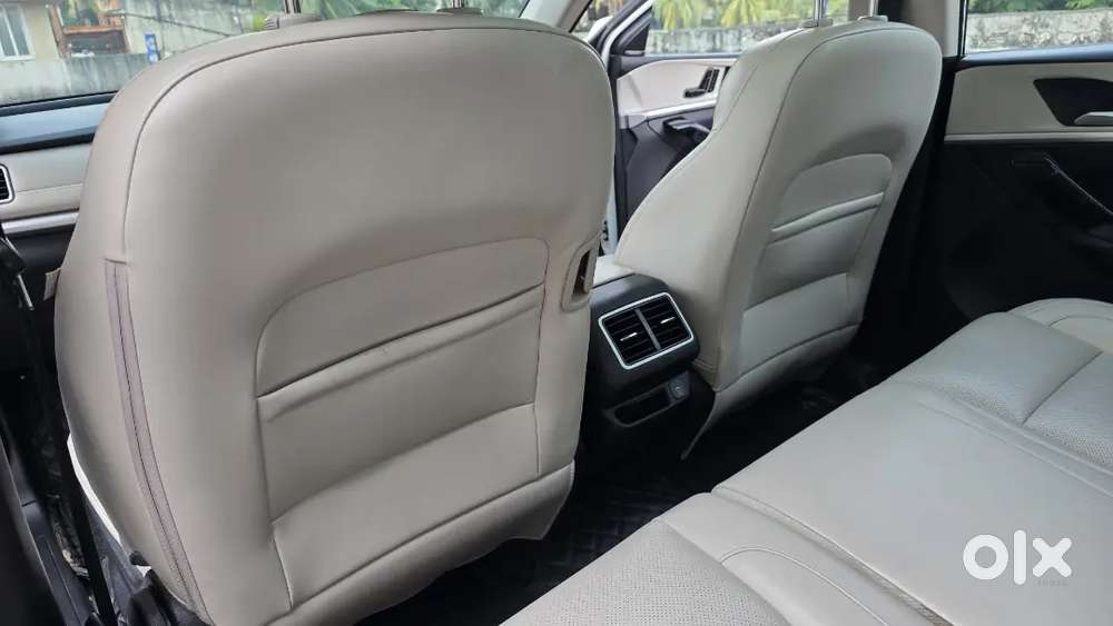Mahindra Xuv700 Ax7l Auto 2.0 Petrol 2022