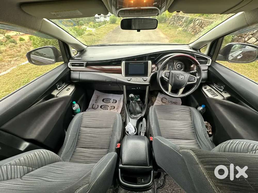 Toyota Innova Crysta 2.4 2016