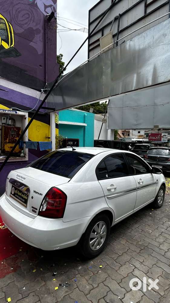 Hyundai Verna Crdi Vgt 1.5, 2009, Petrol