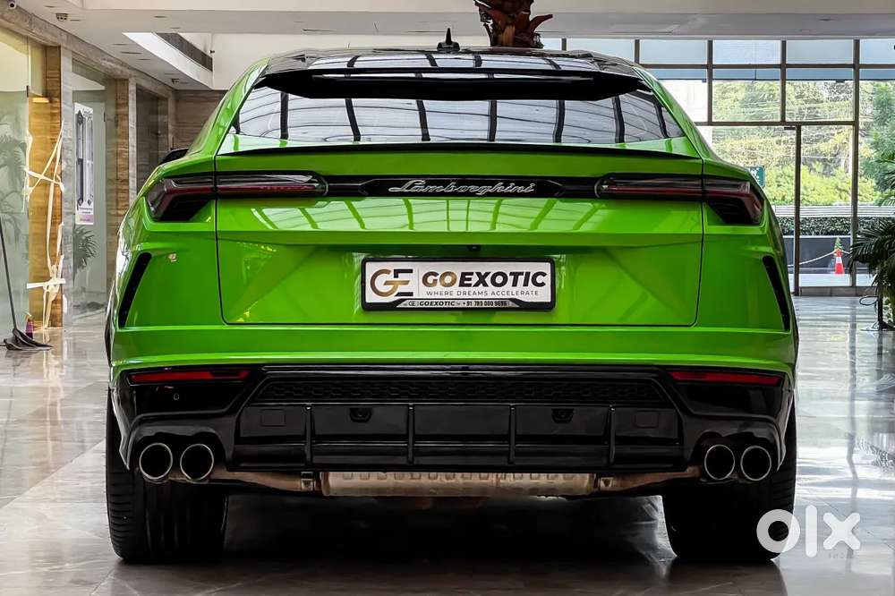 Lamborghini Urus, 2022, Petrol