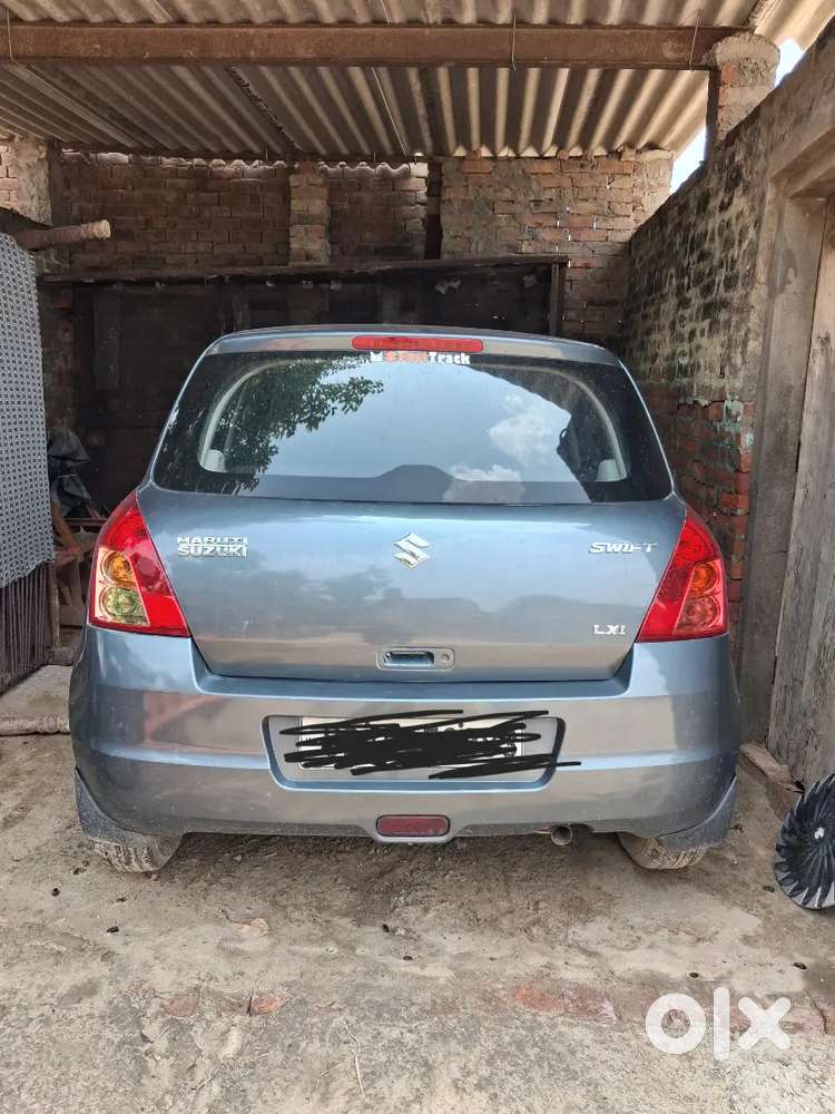 Maruti Suzuki Swift Lxi 2011
