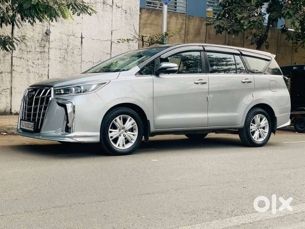 Toyota Innova Crysta 2.8z Automatic, 2016, Diesel