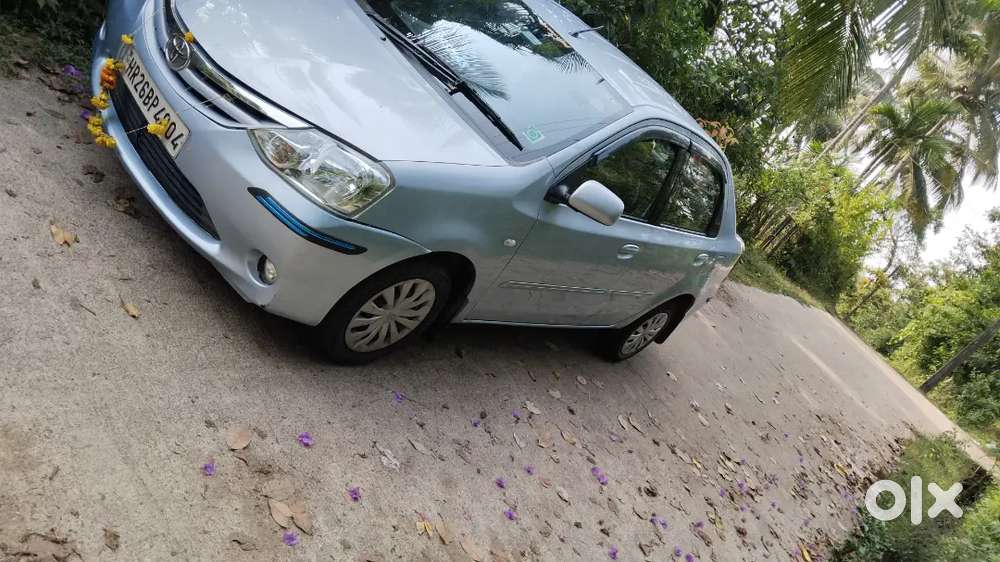 Toyota Etios 1.5 G 2012