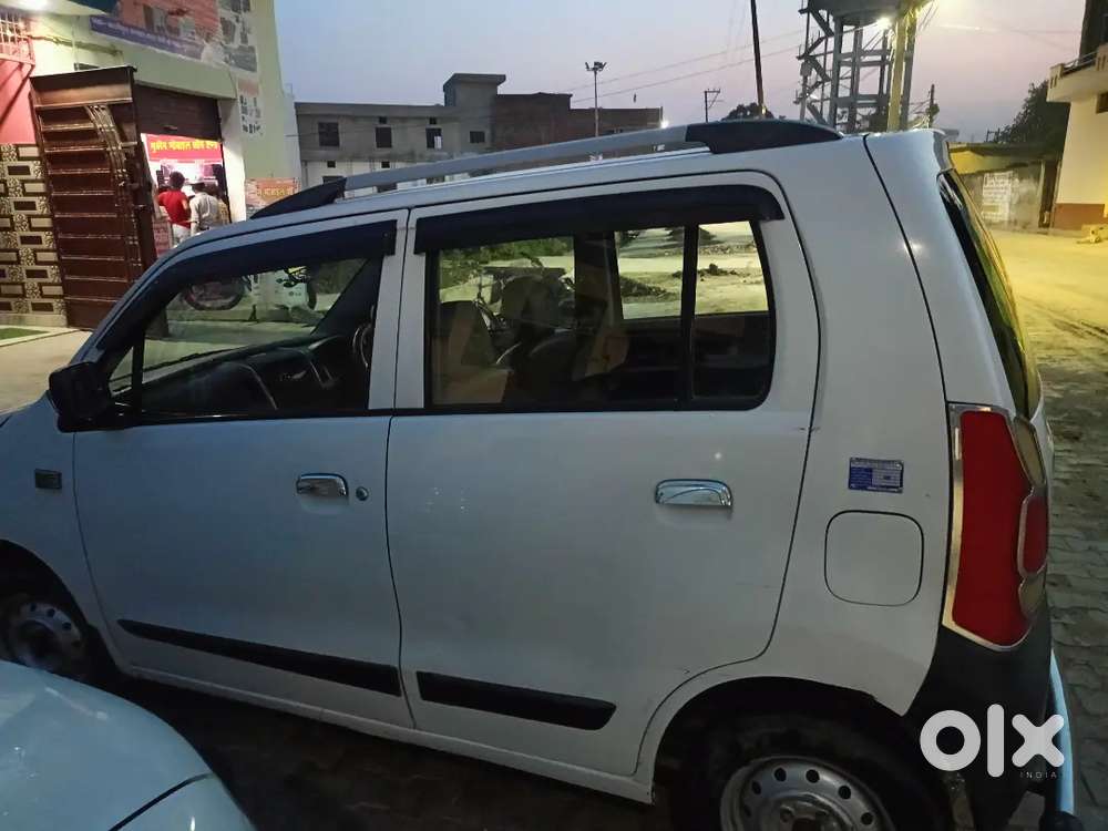 दूसरी गाड़ी लेनी इसलिए बेच रहा हूं