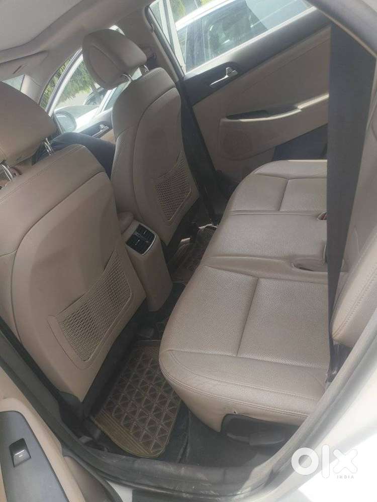 Hyundai Tucson 2.0 Dual Vtvt 2wd At Gl Opt, 2017, Petrol