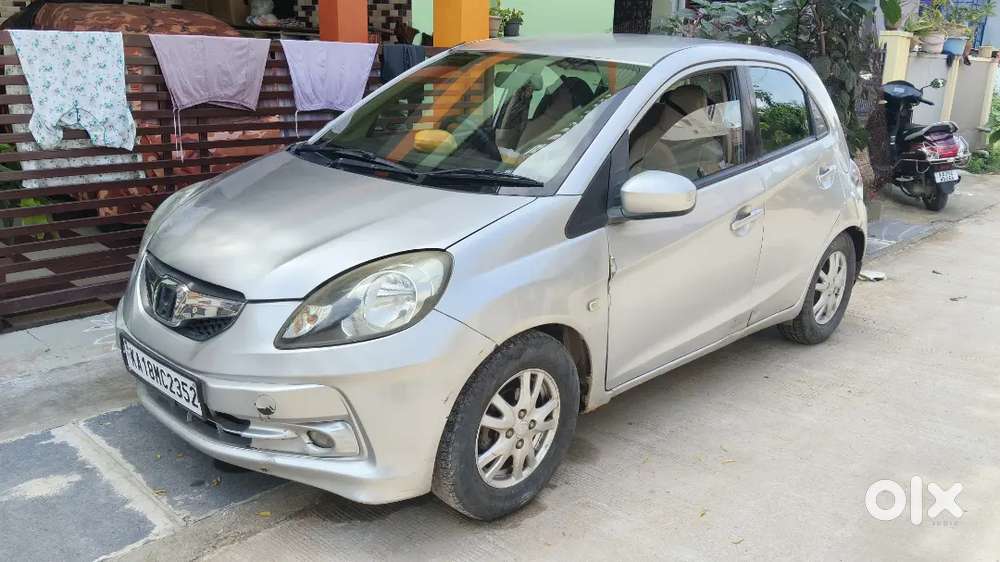 Honda Brio Mt 2011 Petrol And Cng Fitted