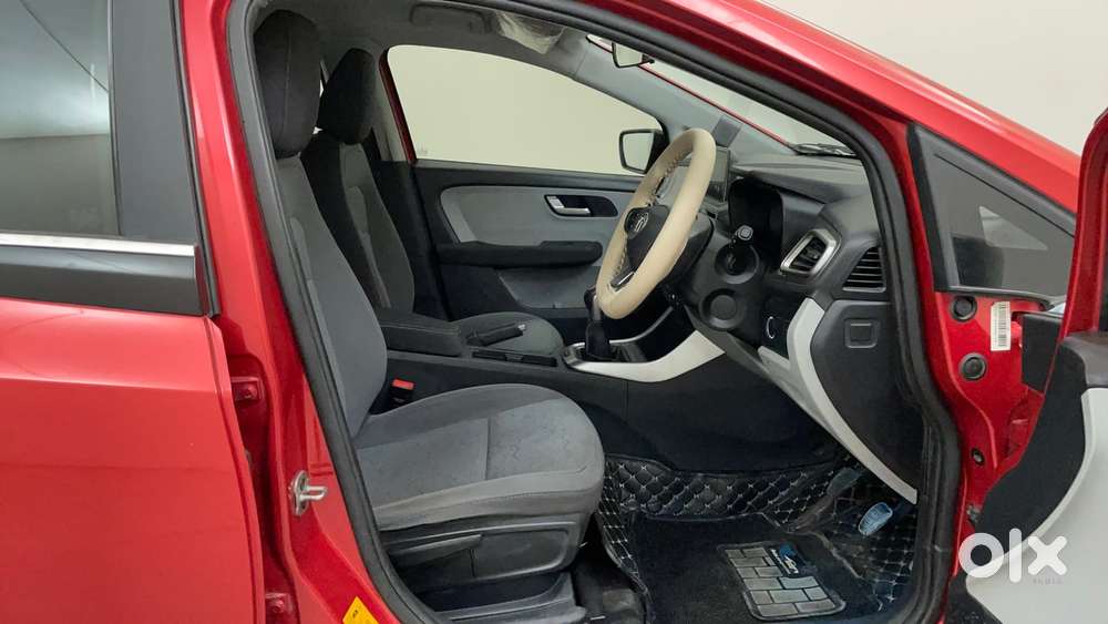 Tata Altroz Xz, 2021, Petrol