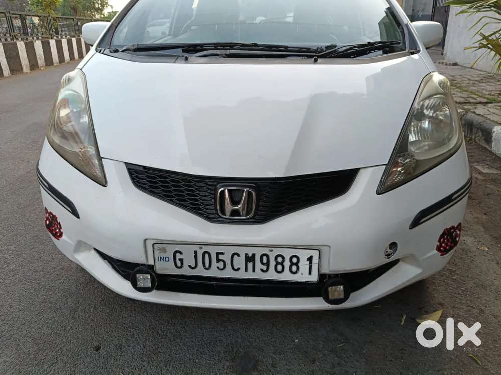 I Want To Sell My Honda Jazz Car.