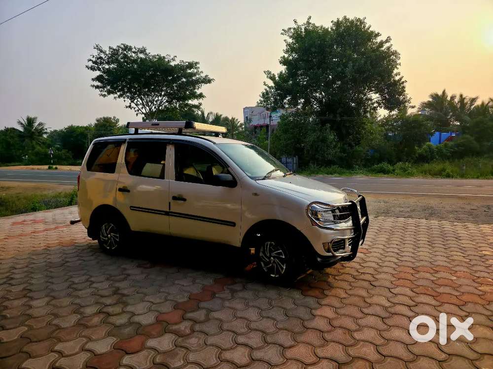 Mahindra Xylo 2016