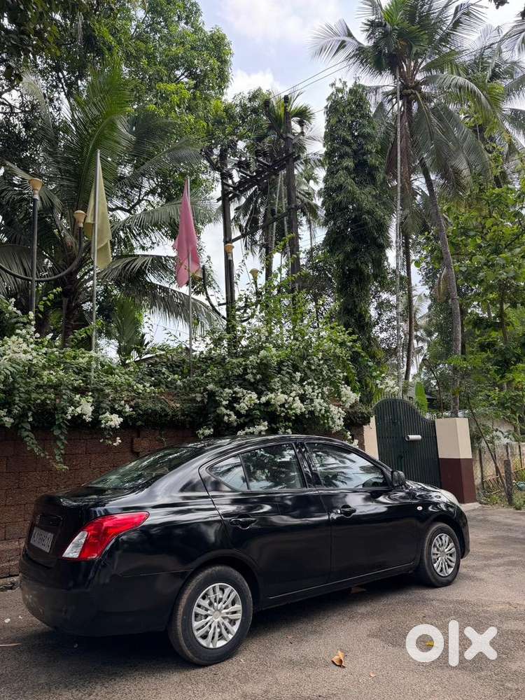Nissan Sunny 2012 Petrol Good Condition
