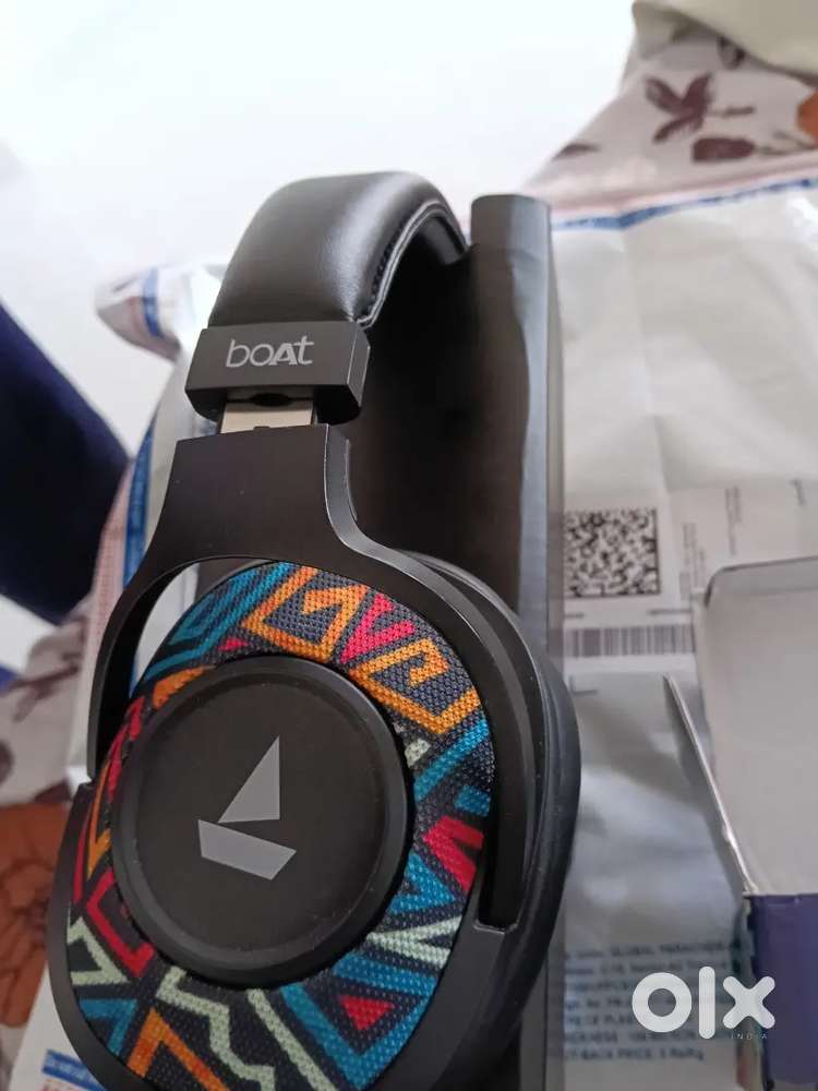 Head phone new boat under warranty