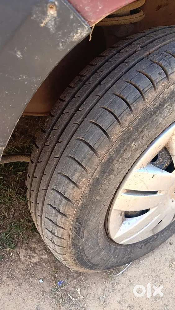 Alto 800 Wine Red Colour