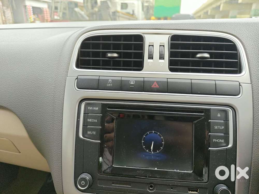 Volkswagen Vento 1.2 Tsi Highline Plus At, 2016, Petrol