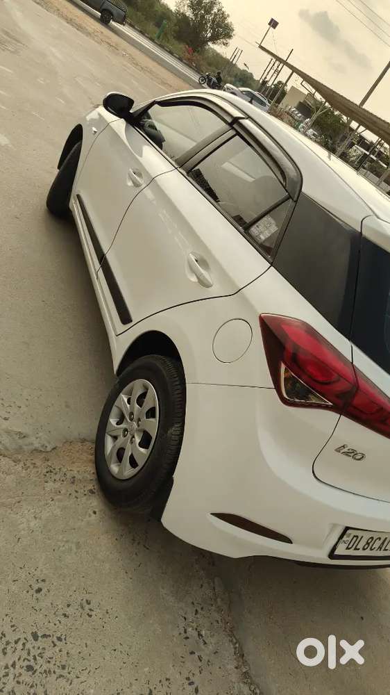 Hyundai New I20 2015 Petrol 35000 Km