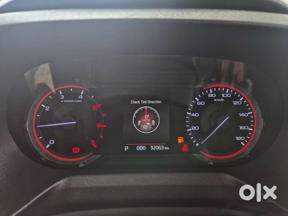 Mahindra Thar Roxx Mx5 Diesel At 2wd, 2025, Diesel
