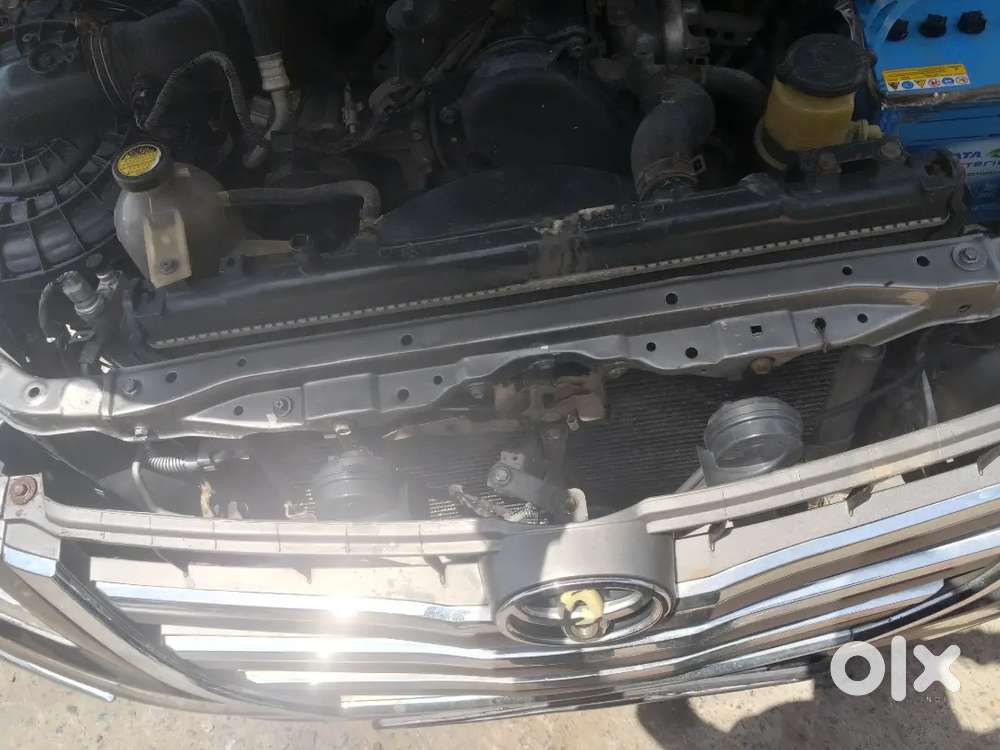 Toyota Innova 2010 Diesel Well Maintained