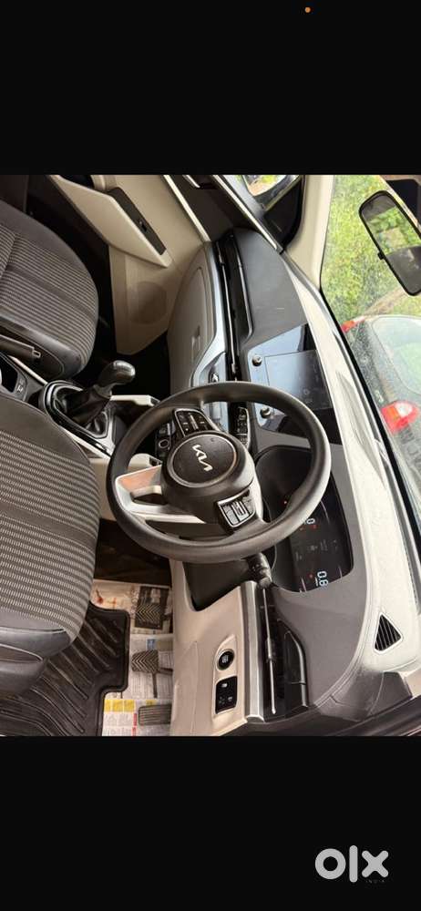 2022 Kia Carens Diesel Manual