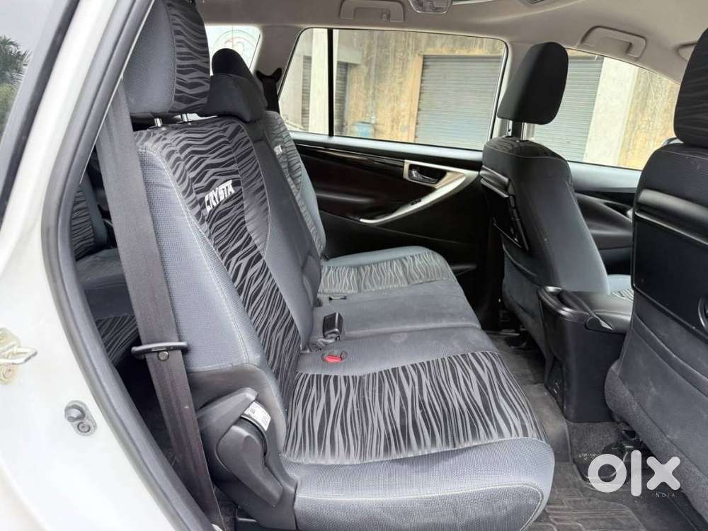 Toyota Innova Crysta 2.4 V 8 Str, 2025, Diesel
