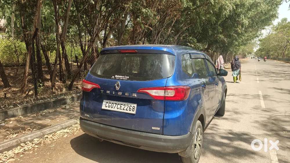 7 Seater Renault Triber 1.0 Rxe 2021