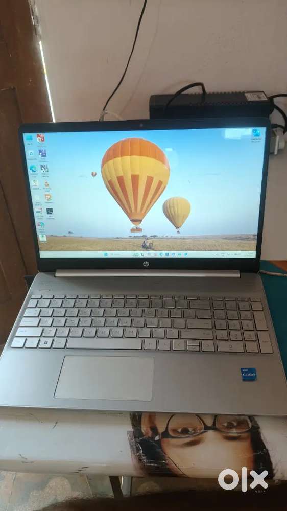 HP 15s i5 12th Gen 8GB RAM Ddr4 256Gb SSD good battery backup