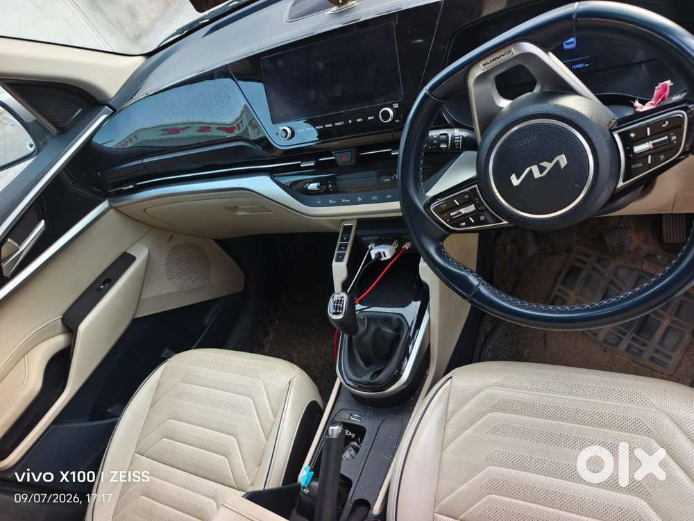 Kia Carens 1.5 Luxury Plus Diesel 6 Str, 2022, Diesel