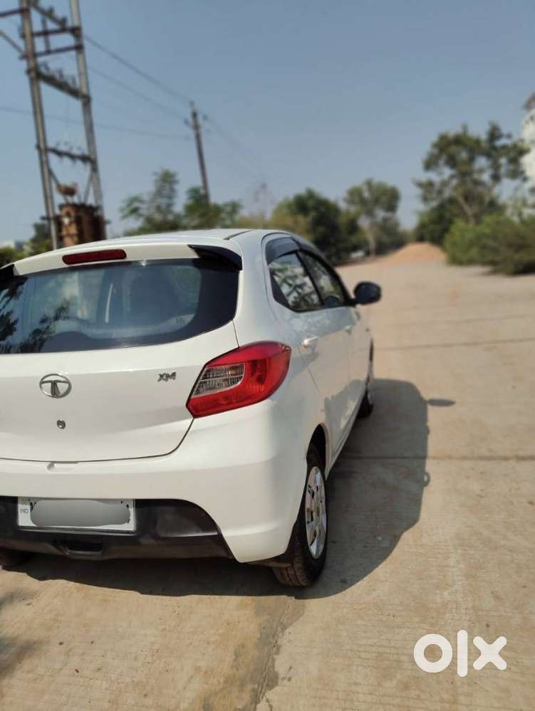 Tata Tiago 1.2 Revotron Xm Option, 2016, Petrol