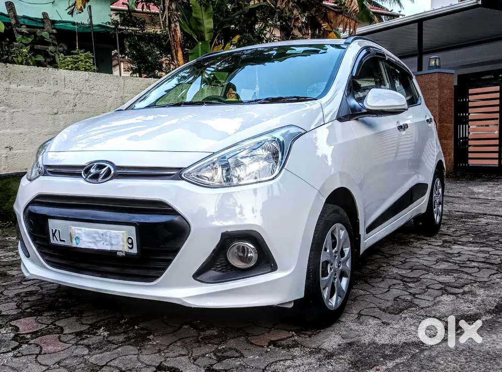 Low Km Driven Well Maintained Excellent Mint Condition Grand I10 Sprtz