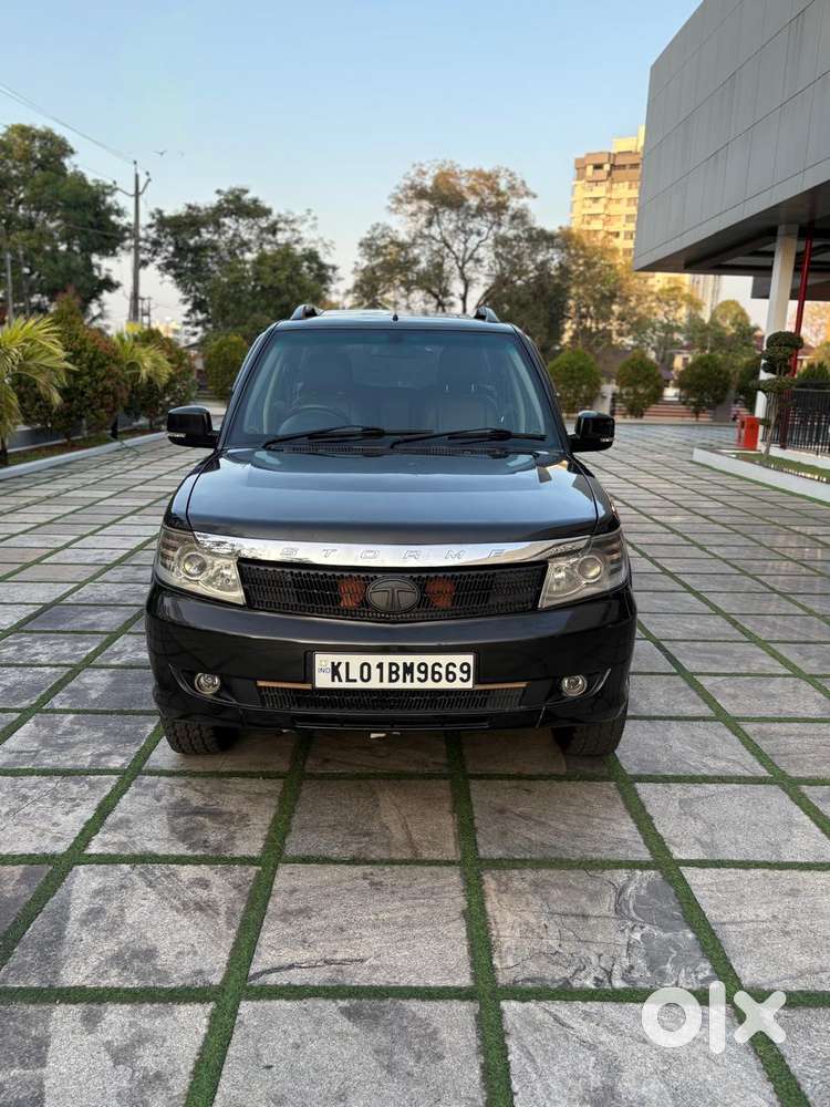Tata Safari Storme, 2013, Diesel