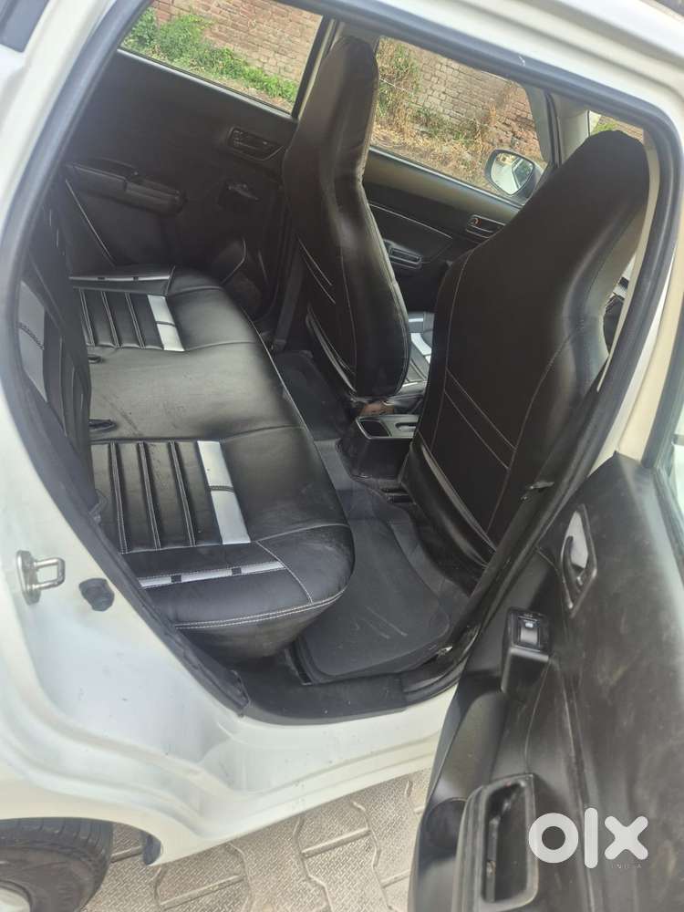Maruti Suzuki Swift Lxi Optional-o, 2022, Petrol