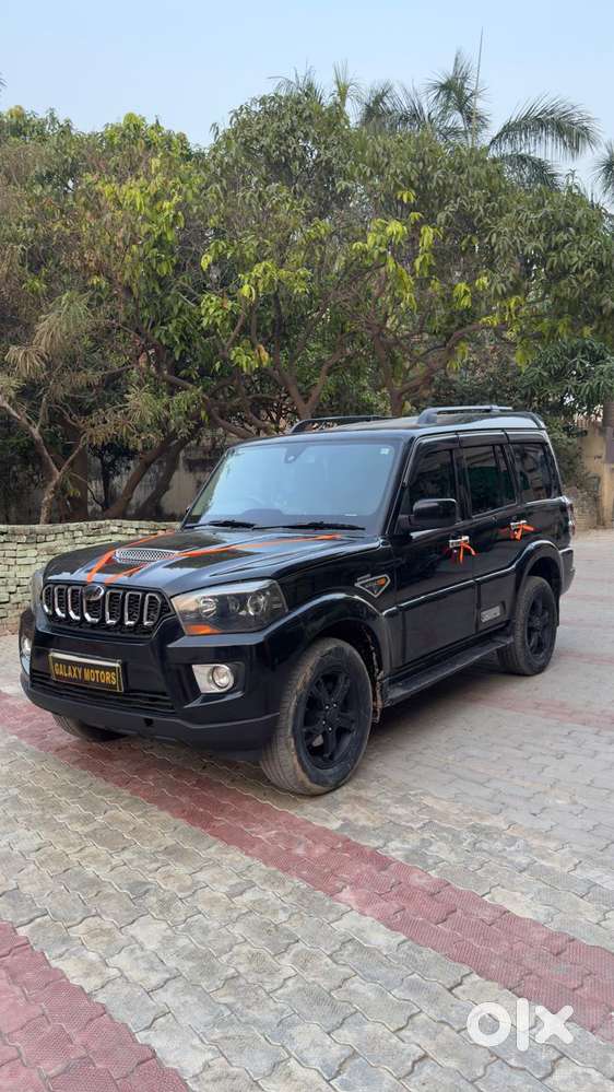 Mahindra Scorpio S10, 2016, Diesel