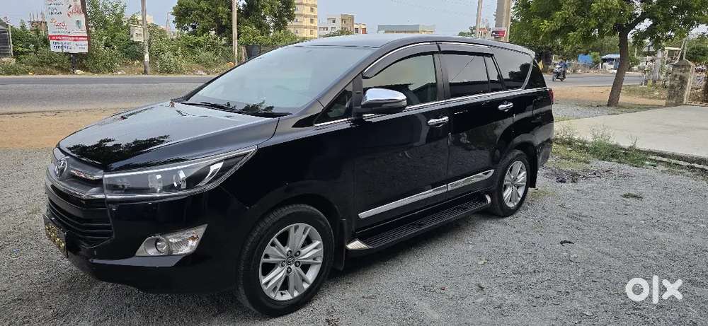 Toyota Innova Crysta 2.4 2019