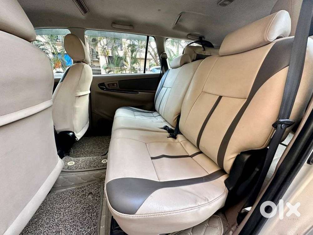 Toyota Innova 2.5 G (diesel) 8 Seater, 2015, Diesel