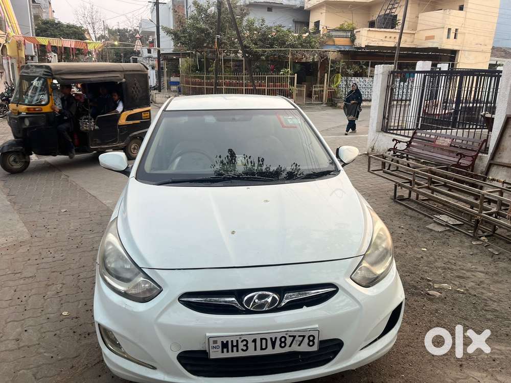 Hyundai Verna 1.6 Petrol Manual 2012