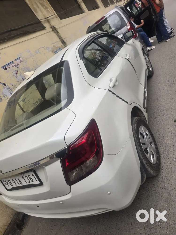 Maruti Suzuki Dzire 2018 Diesel 100000 Km Driven