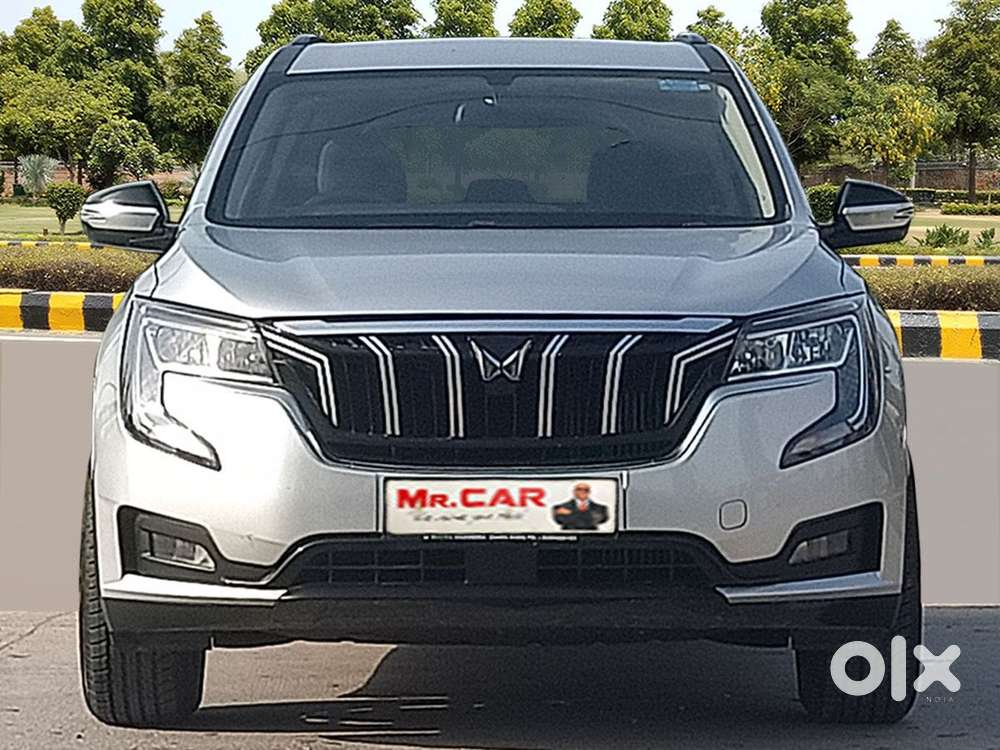 Mahindra Xuv700 2.0 Mx Petrol Mt 5 Str, 2024, Petrol