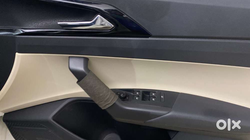 Skoda Slavia Style 1.0l Tsi Mt, 2022, Petrol