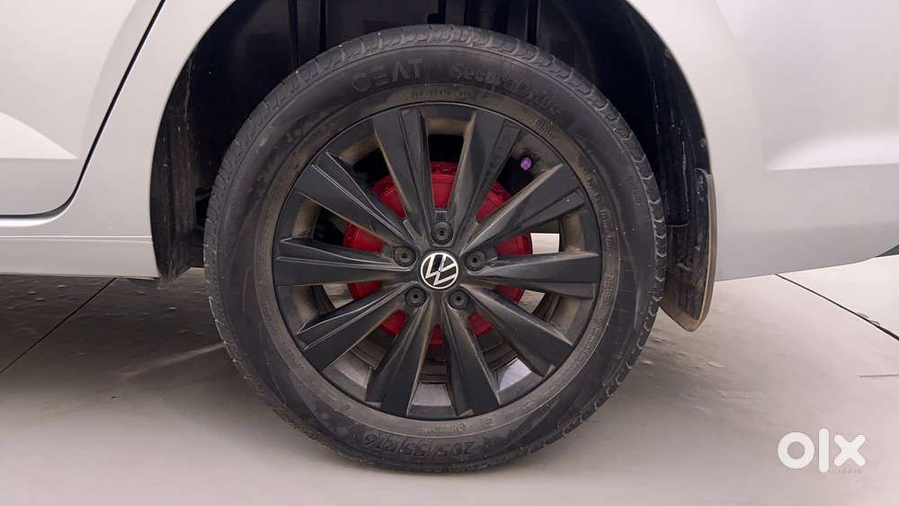 Volkswagen Virtus Highline Plus 1.0 Tsi At, 2023, Petrol