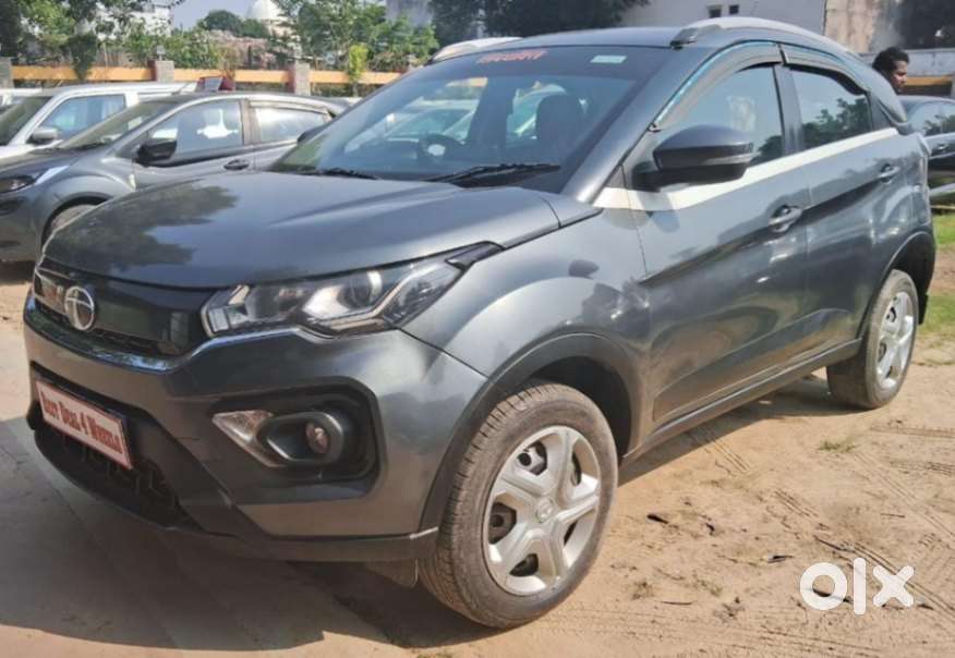 Tata Nexon 1.2 Revotron Xm (s), 2022, Petrol