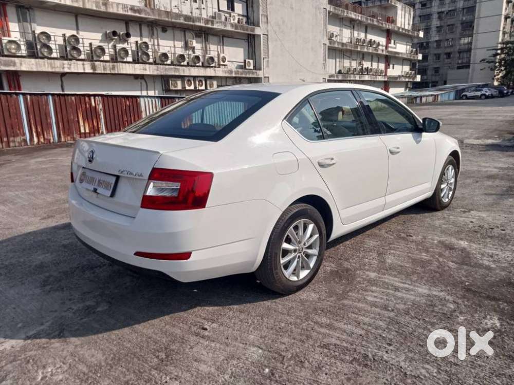 Skoda Octavia 1.8 Tsi Style Plus At, 2016, Petrol