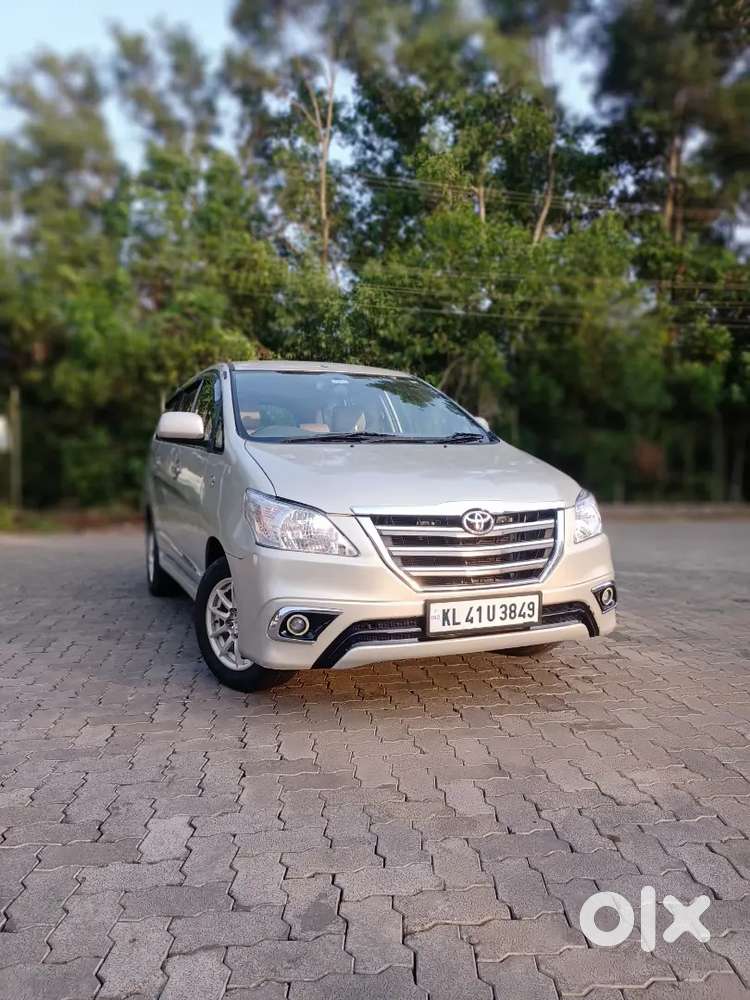 Toyota Innova 2014 Diesel 155000 Km Driven
