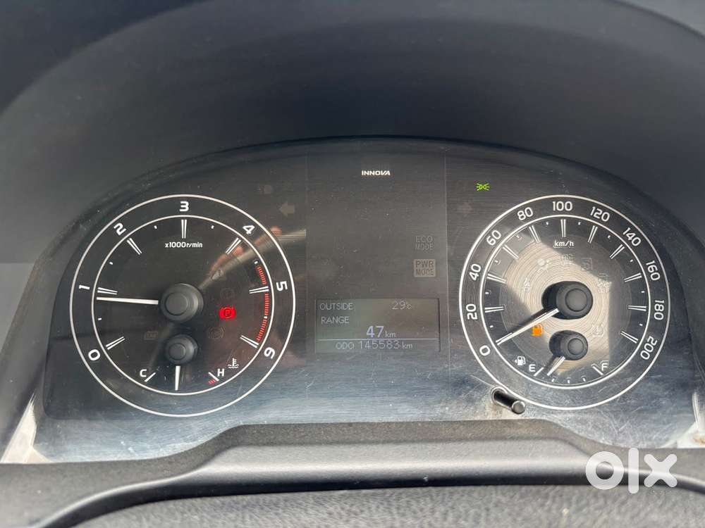 Toyota Innova Crysta 2.4 G Mt 8s, 2017, Diesel