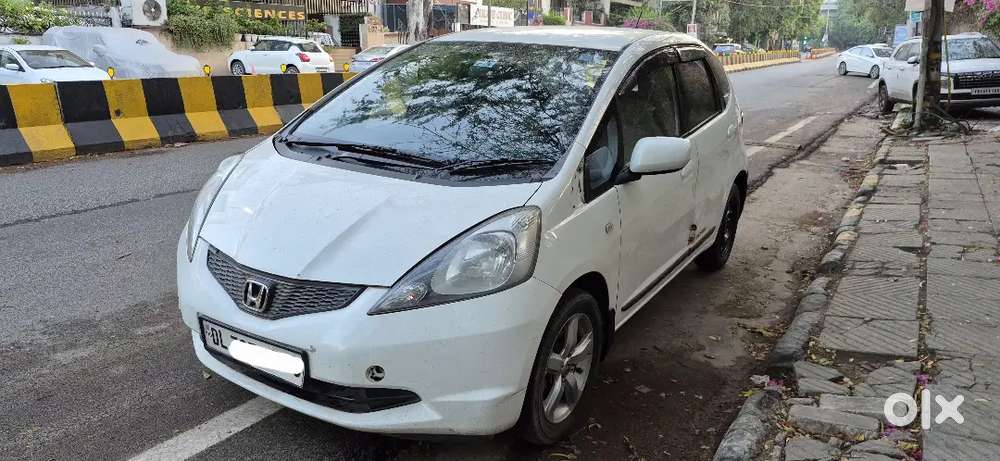 Honda Jazz Select 1.2 (2011)  2nd Owner  Well Maintained  White