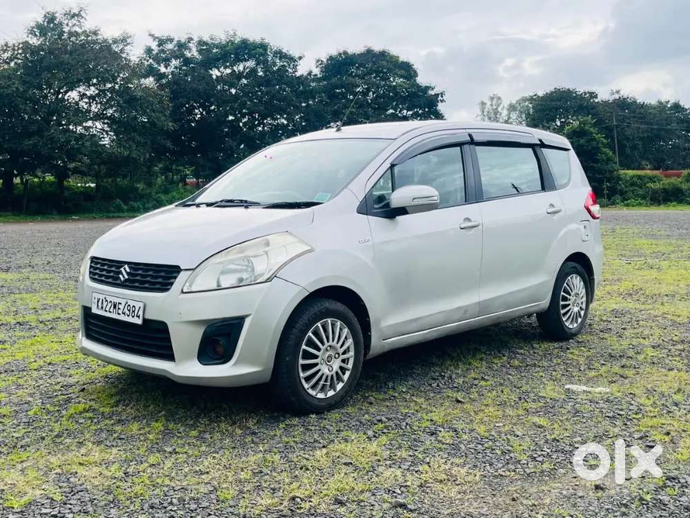 Ertiga Vdi 2013 Dec/ Wagonr Vxi 2015