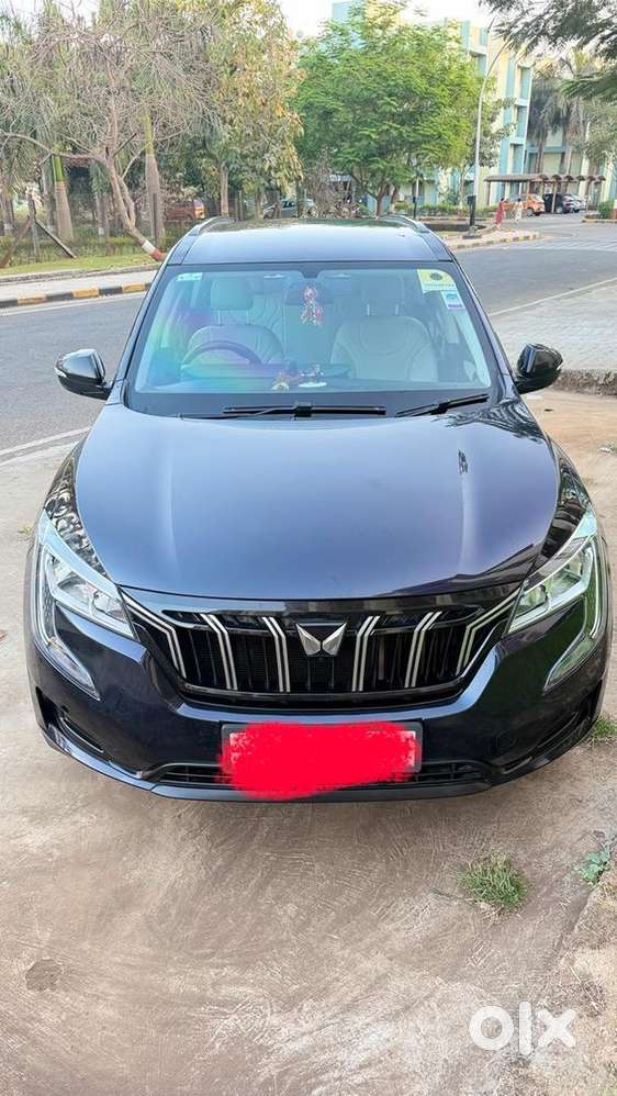 Mahindra Xuv700 2024 Diesel Well Maintained