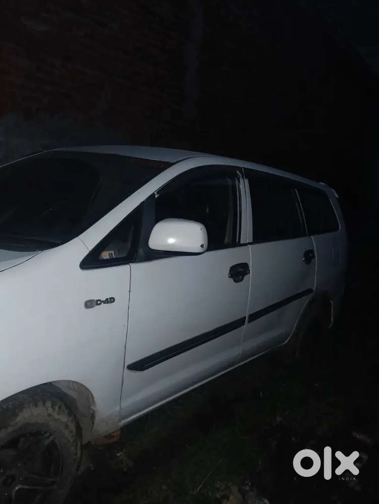 Toyota Innova Diesel 2012