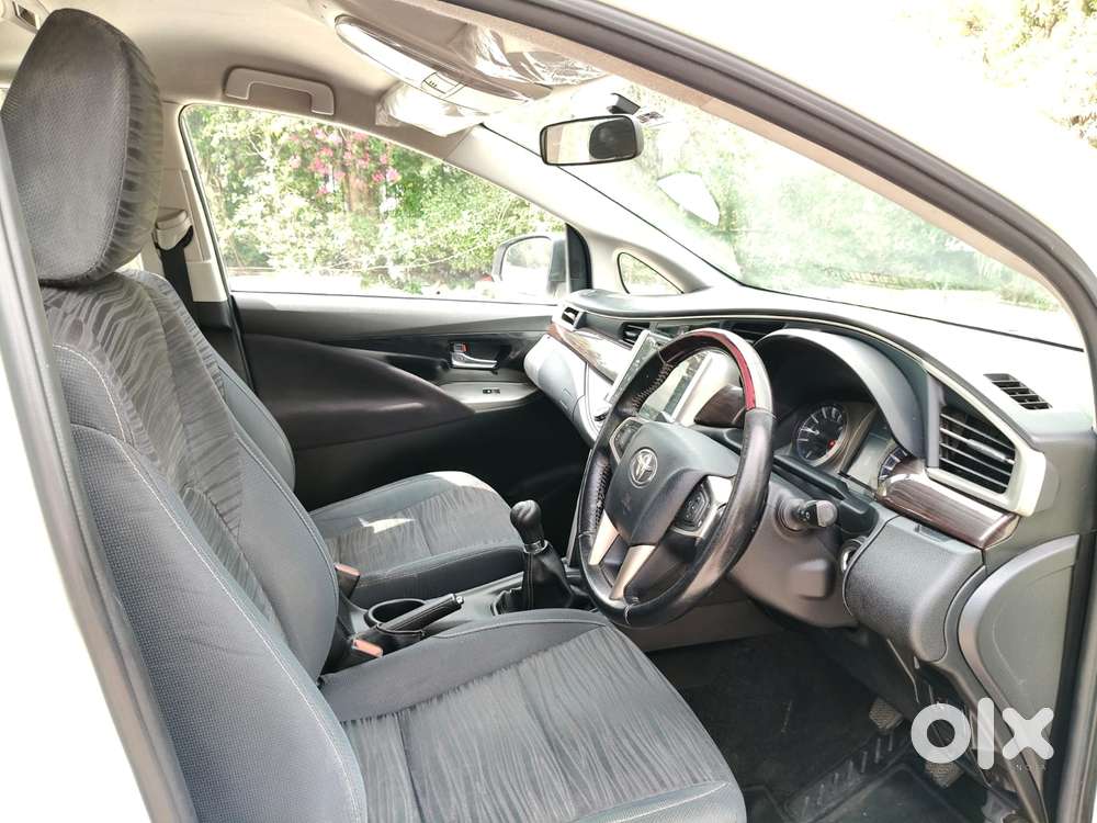 Toyota Innova Crysta 2.7 V, 2018, Petrol