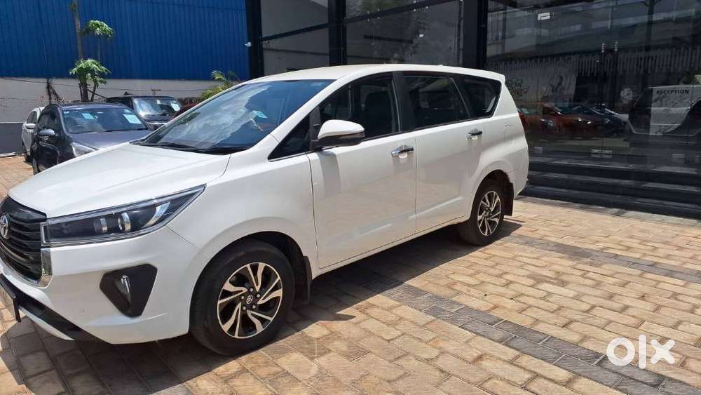 Toyota Innova Crysta 2.4 V 7 Str, 2022, Diesel