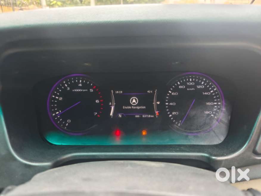 Mahindra Marazzo M8, 2019, Diesel